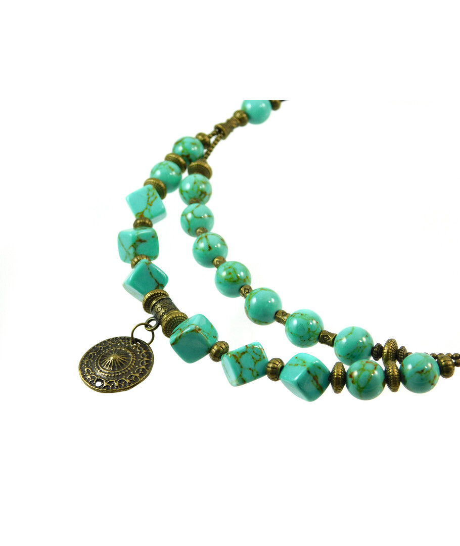 Exclusive necklace "Prima donna" Turquoise cube 10 mm