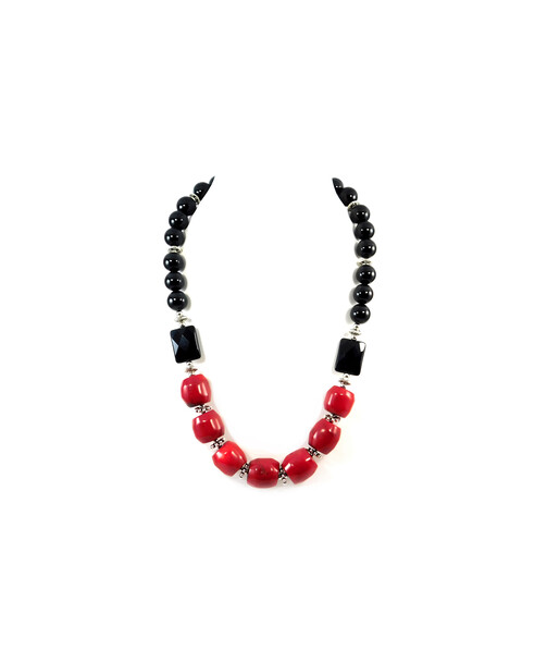 Necklace "Black Dress" Coral, Agate