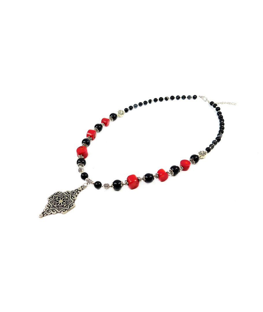 Exclusive necklace "Ethno motifs" Agate, Coral 