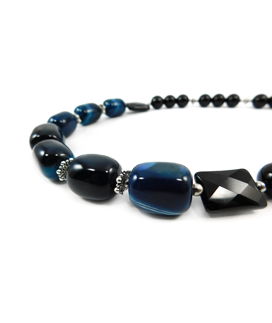 Exclusive necklace "Black Dress" Agate