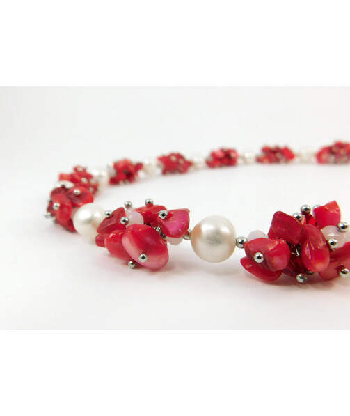 Exclusive necklace "Pearl symphony" Pearls, mother-of-pearl crumb