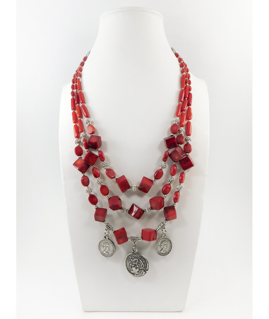 Exclusive necklace "Zvenihor" Red coral, 3 rows