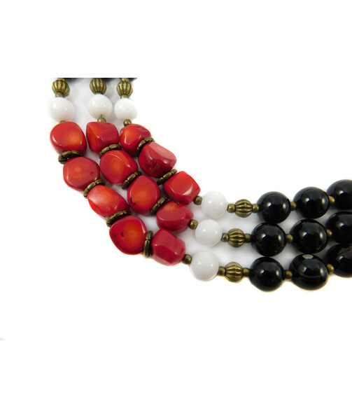 Exclusive necklace "Ardana" Agate, coral, 3 rows