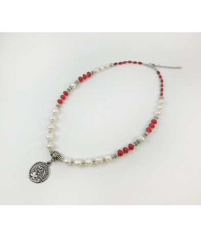 Exclusive necklace "Belis" Pearls, Coral rondel, fig