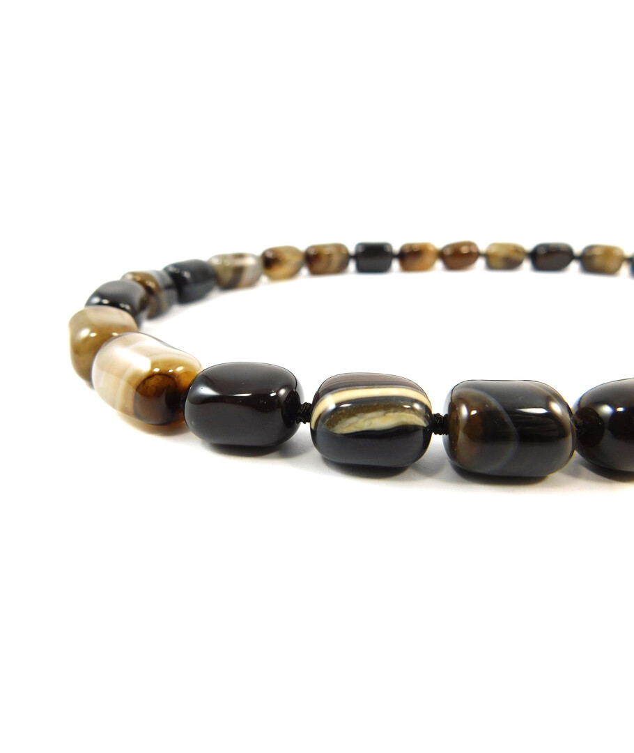 Exclusive Agate barrel necklace