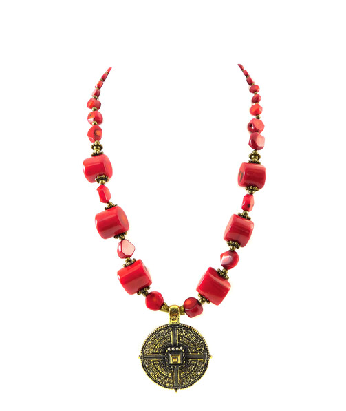 Exclusive necklace "Shadows of Unforgotten Ancestors" Coral 