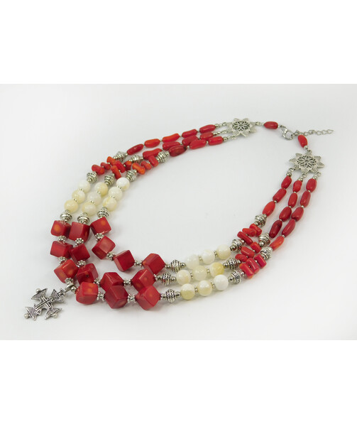 Exclusive necklace "Yovilla" Mother of pearl, Coral cube, twigs, 3 rows