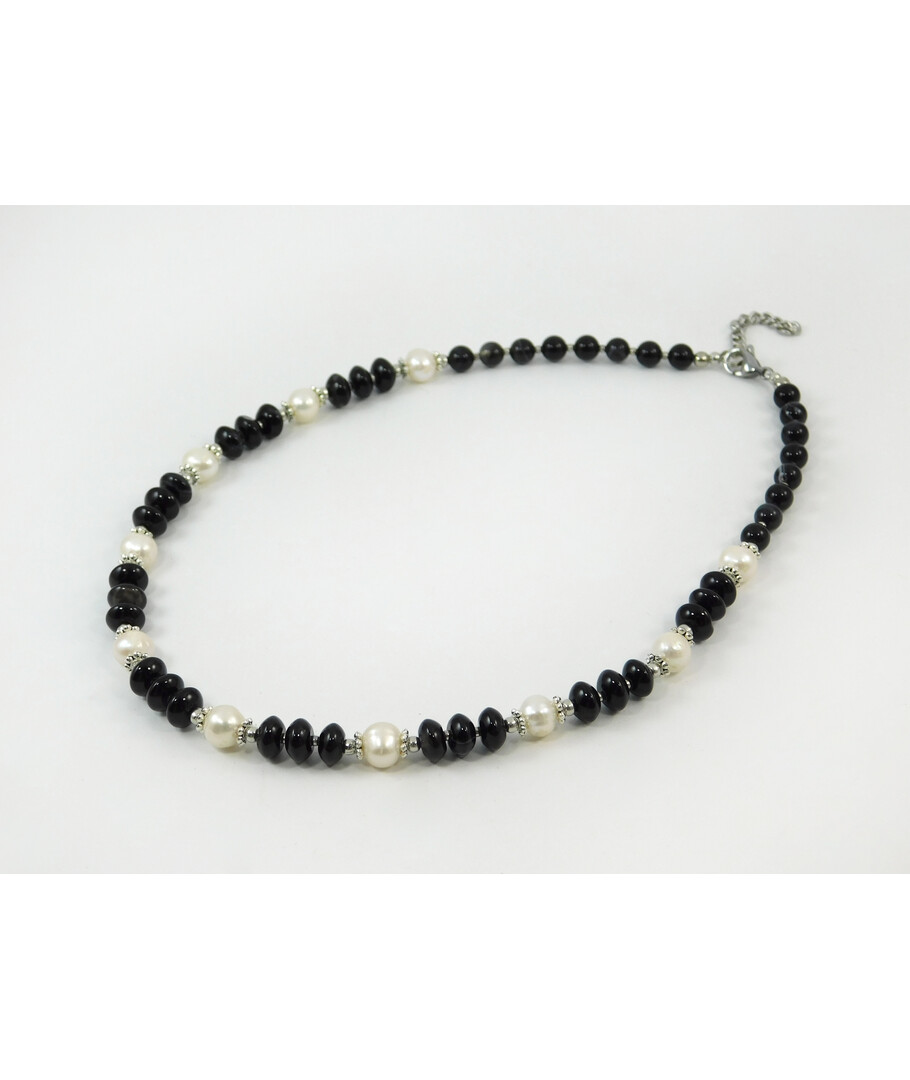 Exclusive necklace "Melanka" Pearls, agate, rondel