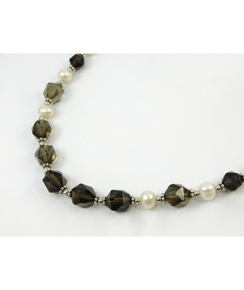 Exclusive necklace "Aisel" Pearls, Topaz, polyhedron