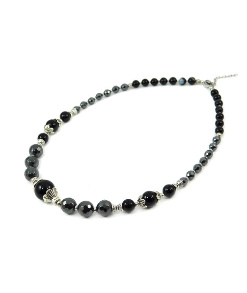 Exclusive necklace "Freyada" Faceted hematite, Agate