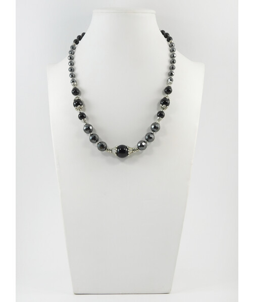 Exclusive necklace "Freyada" Faceted hematite, Agate