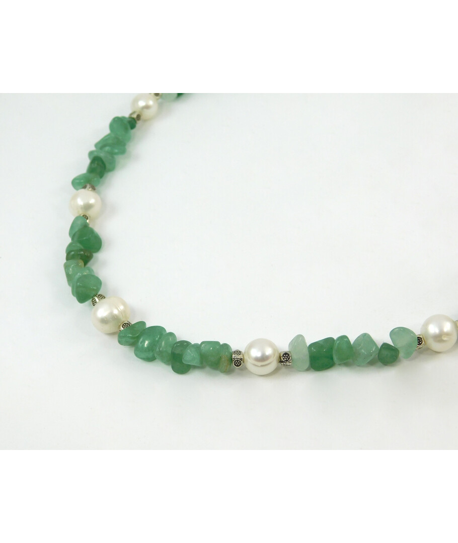 Exclusive necklace "Malana" Pearls, jade crumb