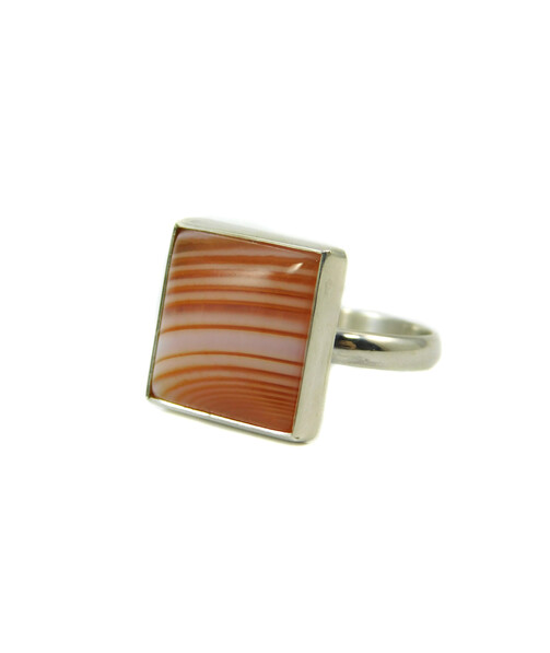 Carnelian ring, silver