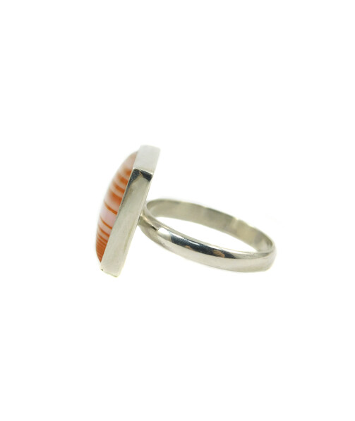 Carnelian ring, silver