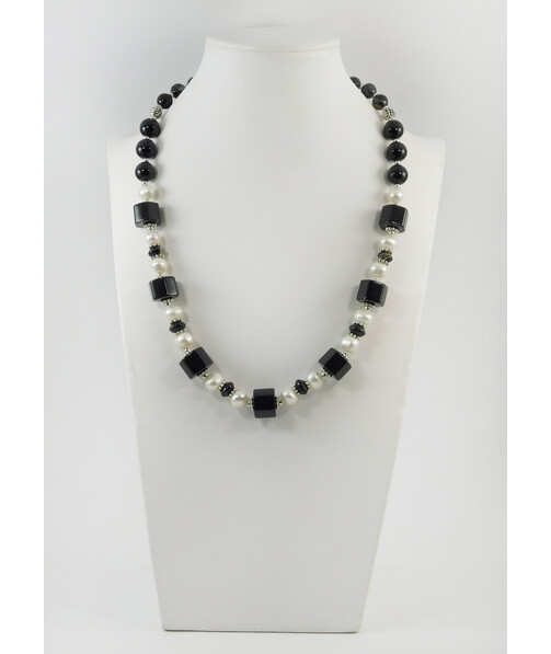 Exclusive necklace "Nineel" Pearls, Agate