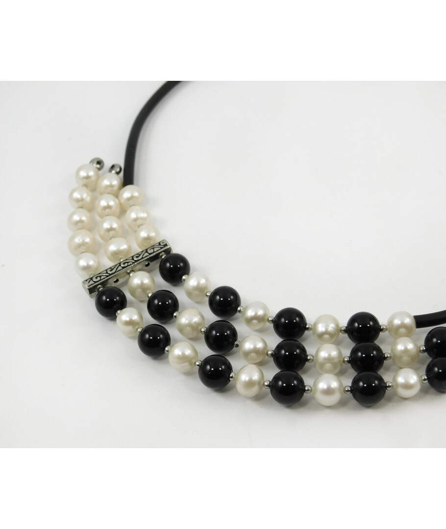 Exclusive necklace "Prima Donna" Pearls, Agate, 3 rows