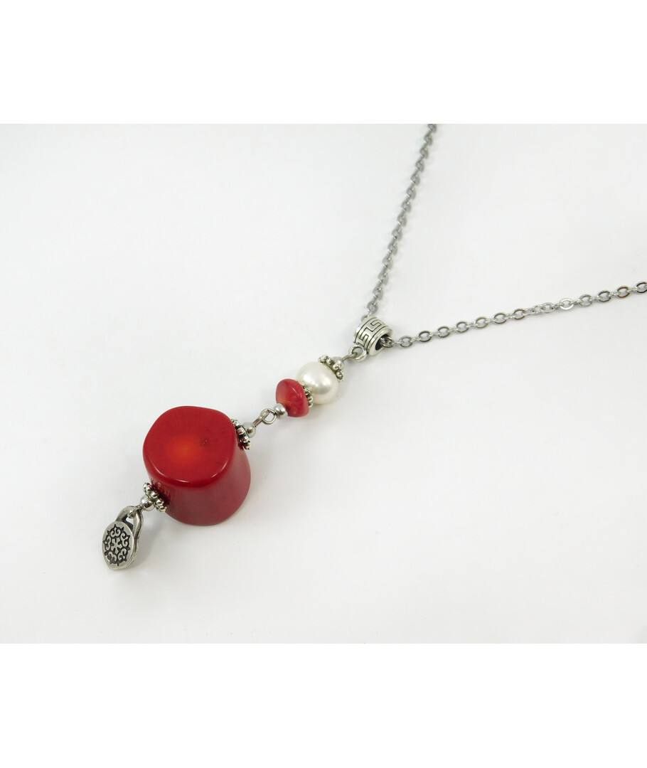 Exclusive pendant "Zendeya" coral, pearls