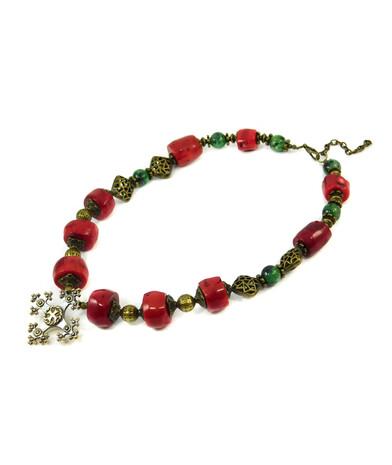 Exclusive necklace "Magnificent century" Zoisite, Coral galtovka