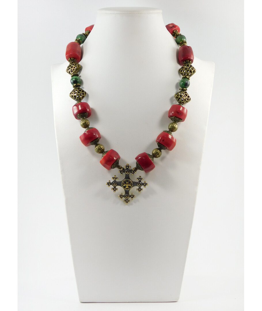 Exclusive necklace "Magnificent century" Zoisite, Coral galtovka