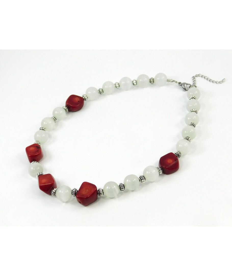 Exclusive necklace "Steam" Cat's eye, Coral tail