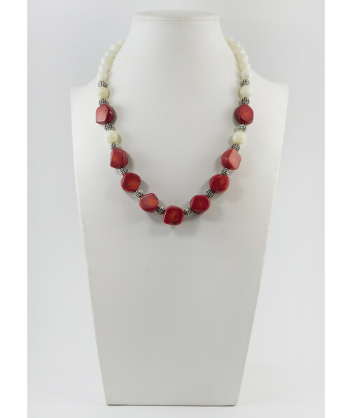 Exclusive necklace "Tamil" Coral, mother-of-pearl