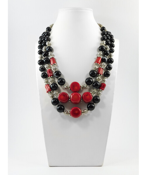 Exclusive necklace "Mirinda" Agate, coral, 3 rows