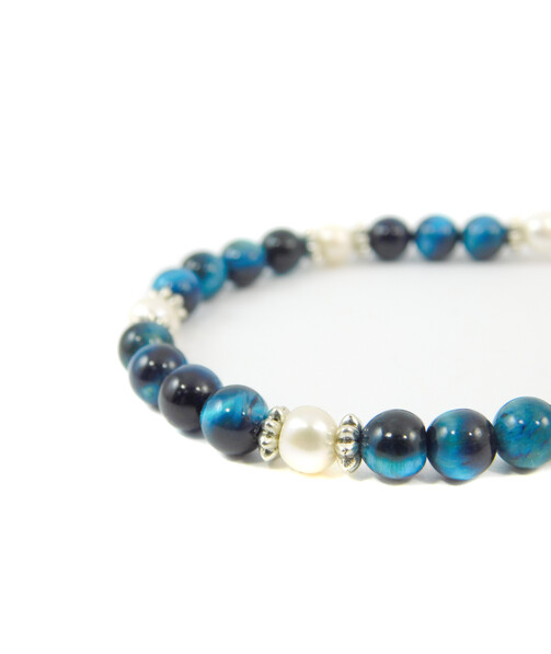 Exclusive bracelet "Aurika" Cat's eye blue, Pearls