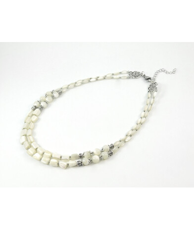 Exclusive necklace "Jessica" Mother-of-pearl, rice, irregular shape