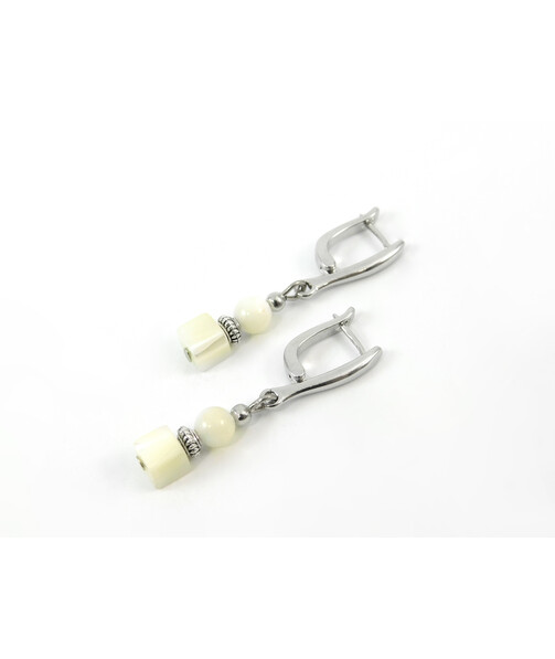 Exclusive earrings "Jessica" Mother of pearl, cube