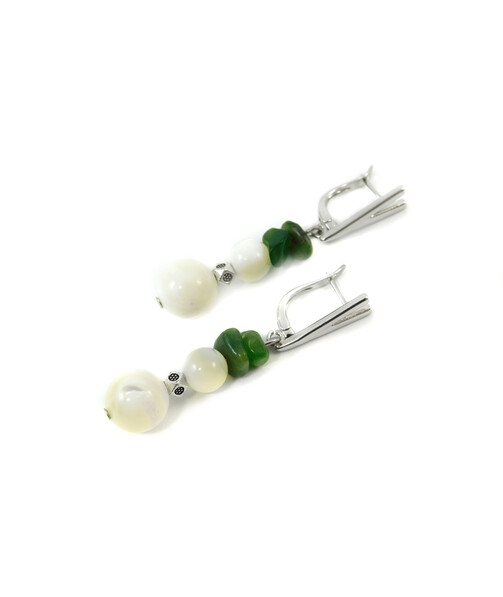 Exclusive earrings "Zendaya" Mother-of-pearl, small Jadeite