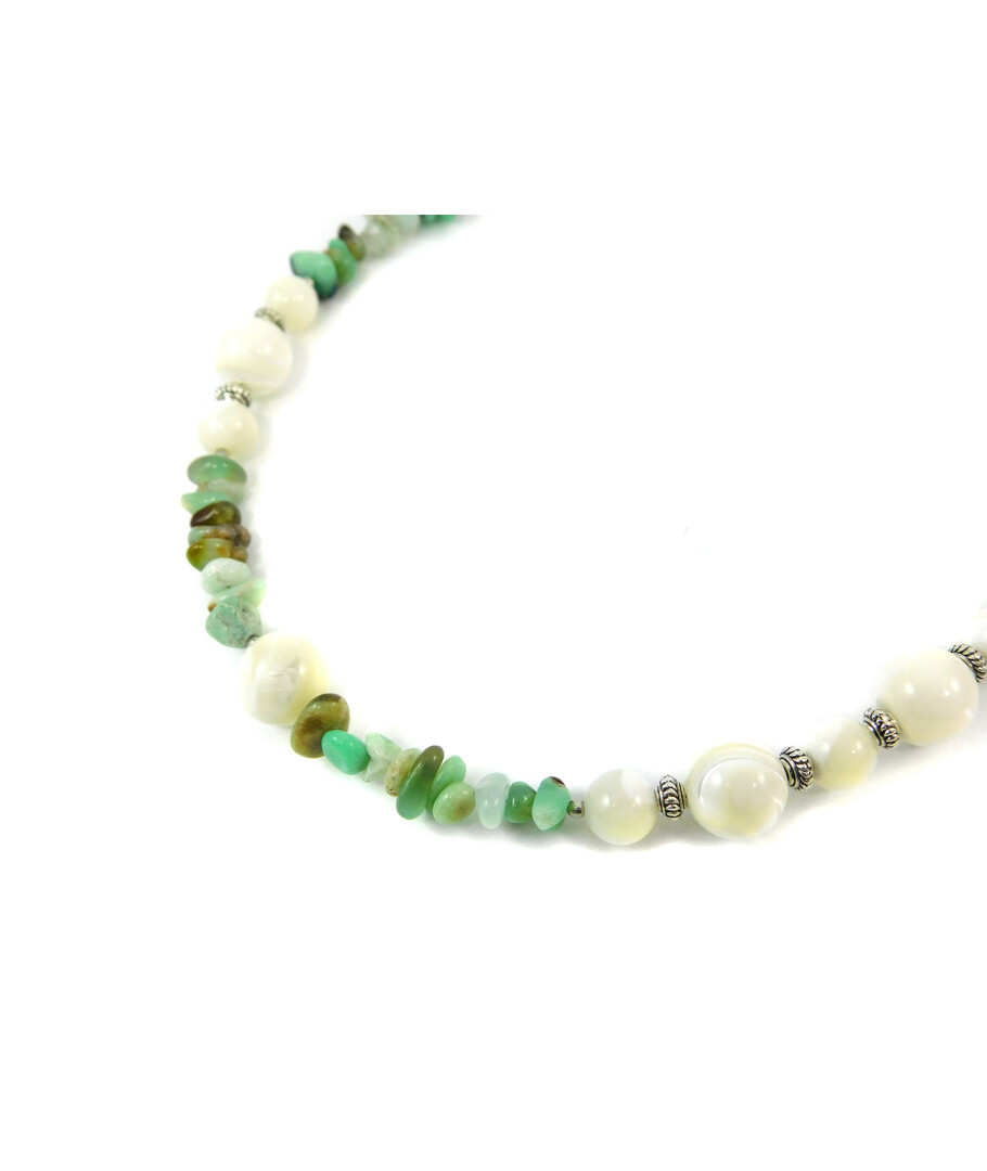 Exclusive necklace "Zendaya" Mother-of-pearl, chrysoprase crumb