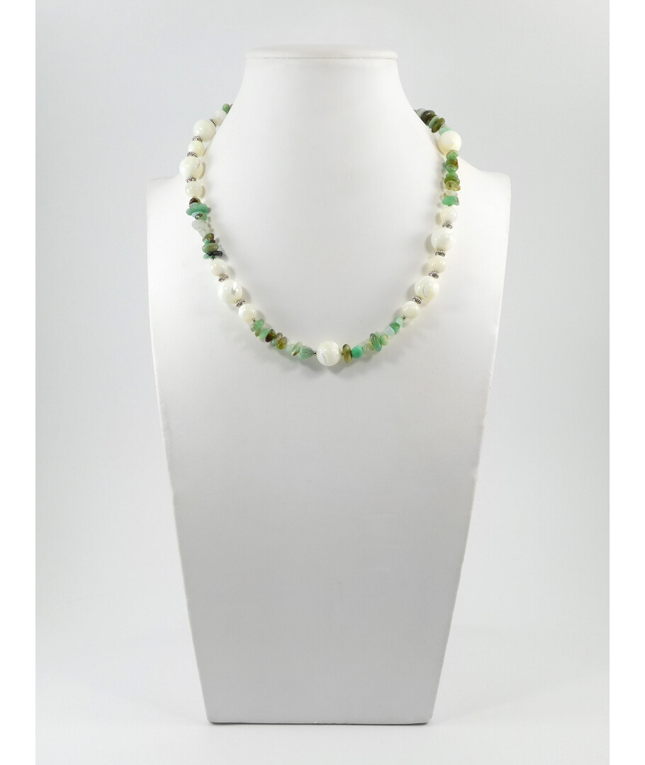 Exclusive necklace "Zendaya" Mother-of-pearl, chrysoprase crumb