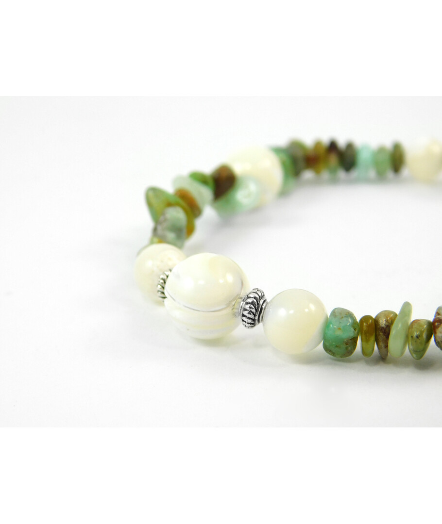 Exclusive bracelet "Zendaya" Mother-of-pearl, chrysoprase, crumb type