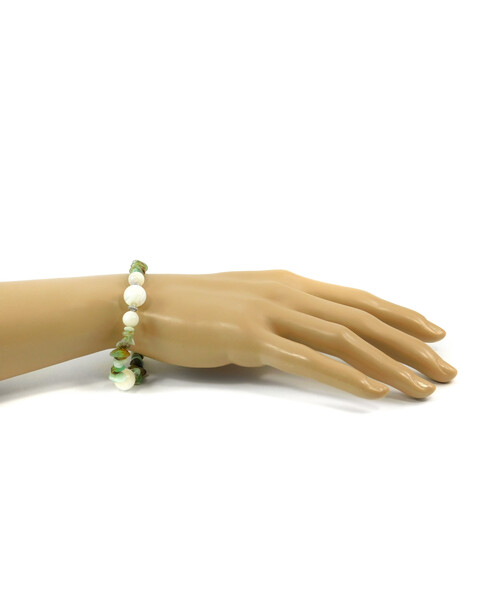 Exclusive bracelet "Zendaya" Mother-of-pearl, chrysoprase, crumb type