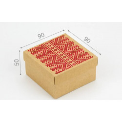 Коробка "Вишиванка" з дерев'яним наповнювачем 90х90х50мм
