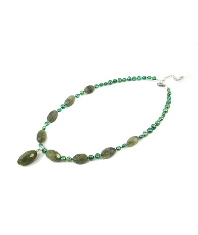 Exclusive necklace "Tanzania" Labrador retriever, Green pearls