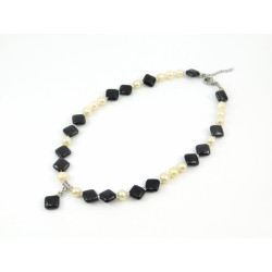 Exclusive necklace "Exquisite" Pearls, Agate rhombus