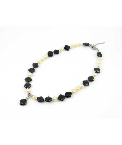 Exclusive necklace "Exquisite" Pearls, Agate rhombus