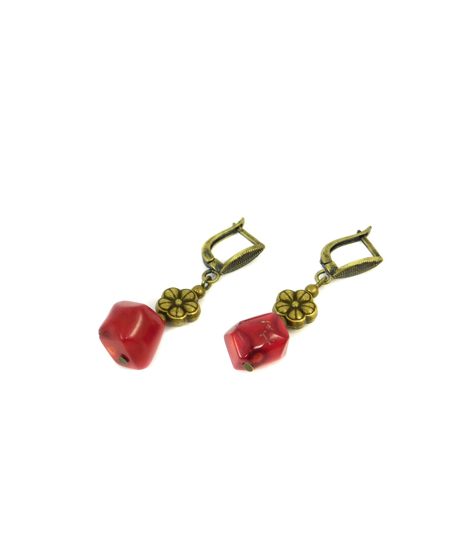 Exclusive earrings "Rud" Coral on a corner