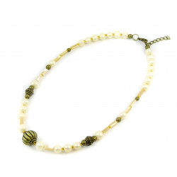 Exclusive necklace "Beata" Pearls, mother-of-pearl tube