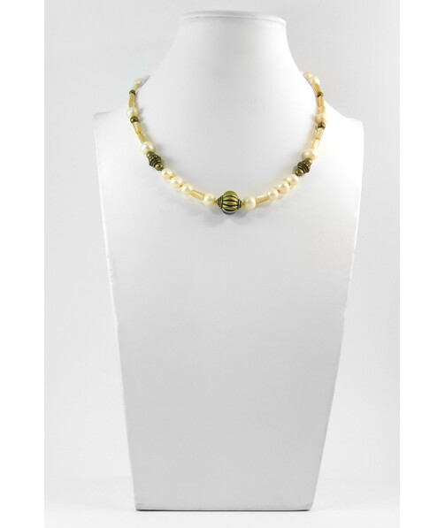 Exclusive necklace "Beata" Pearls, mother-of-pearl tube