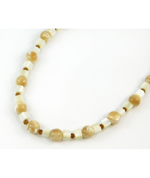 Exclusive necklace "Taste" Mother of pearl, cube