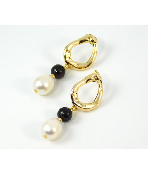 Exclusive earrings "Snowy Calvin" Pomegranate, Pearls fig