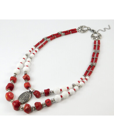 Exclusive necklace "Royal Gambit" Coral gatovka, rondel, Agate, 2 rows