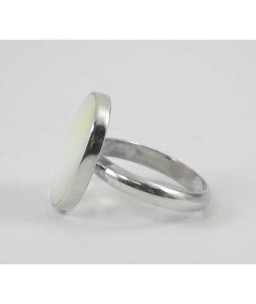 Mother-of-pearl ring, silver