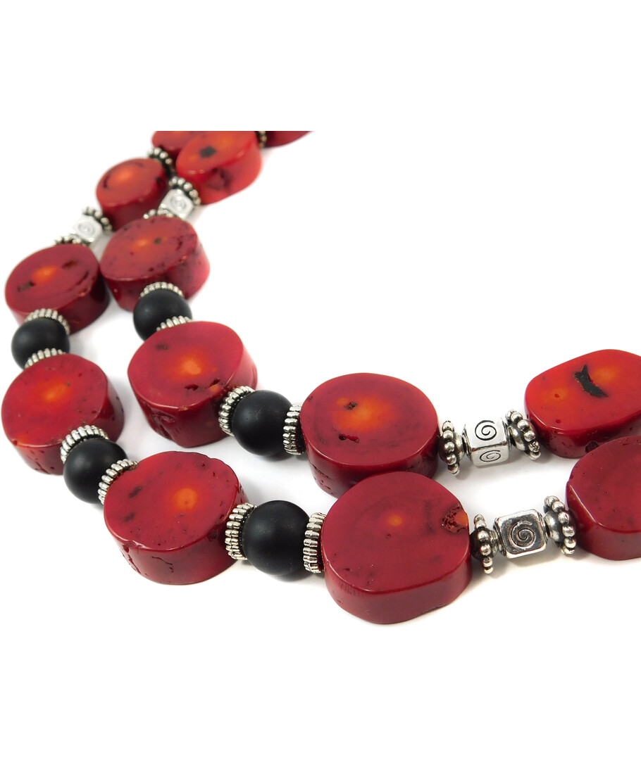 Necklace "Cersei" Coral, Shungite