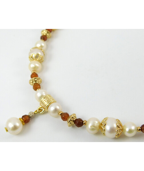 Necklace "Lia" Pearls, Garnet