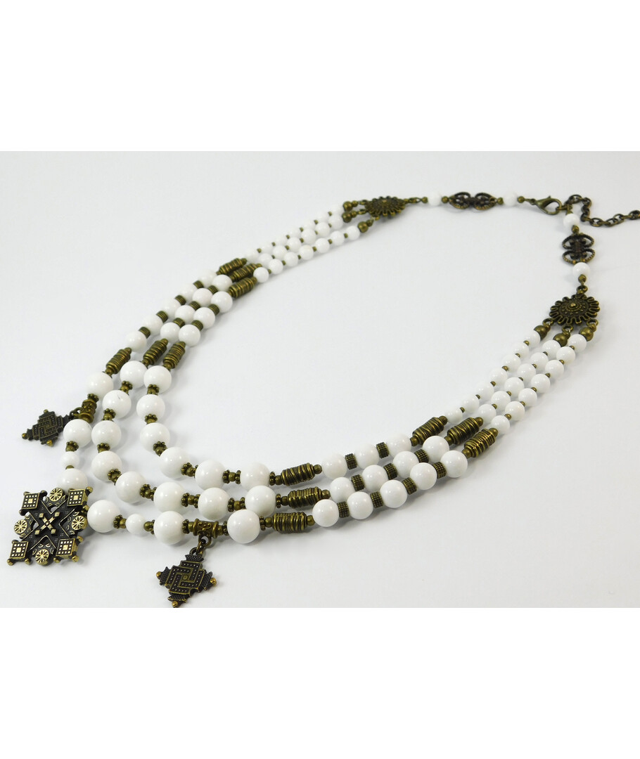 Necklace "Zelia" Agate white