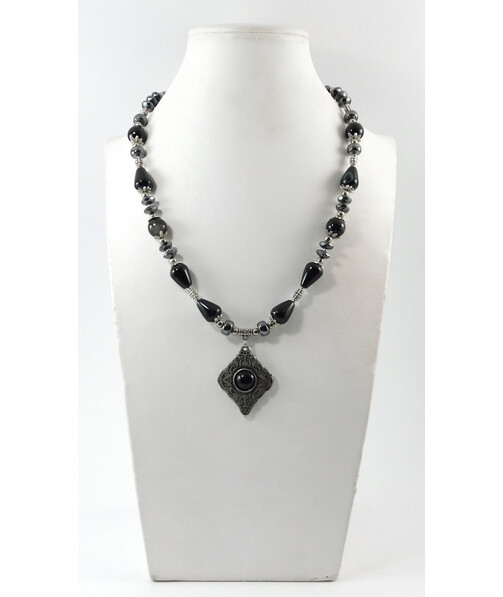 Necklace "Monument" Agate, Hematite