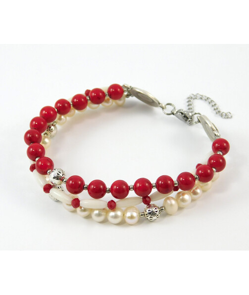 Bracelet "Three colors" Pearls, coral press, natural coral